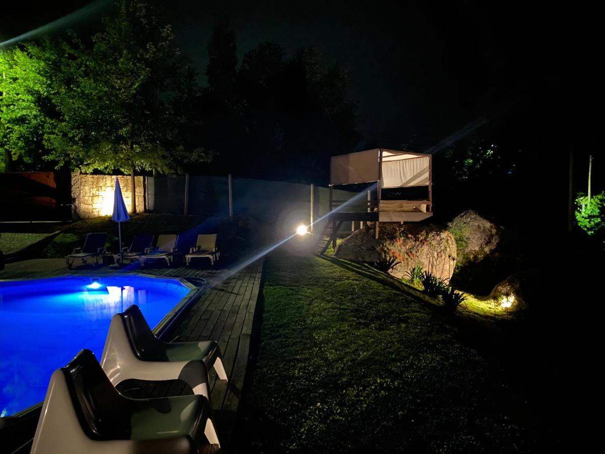 The Green Roof House วีเอย์รา ดู มีโญ ภายนอก รูปภาพ